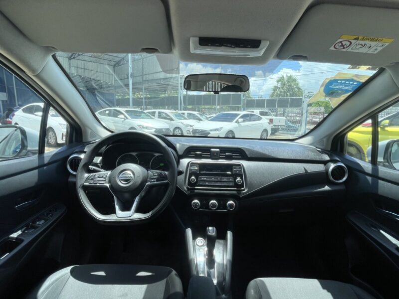 Nissan Versa 2022