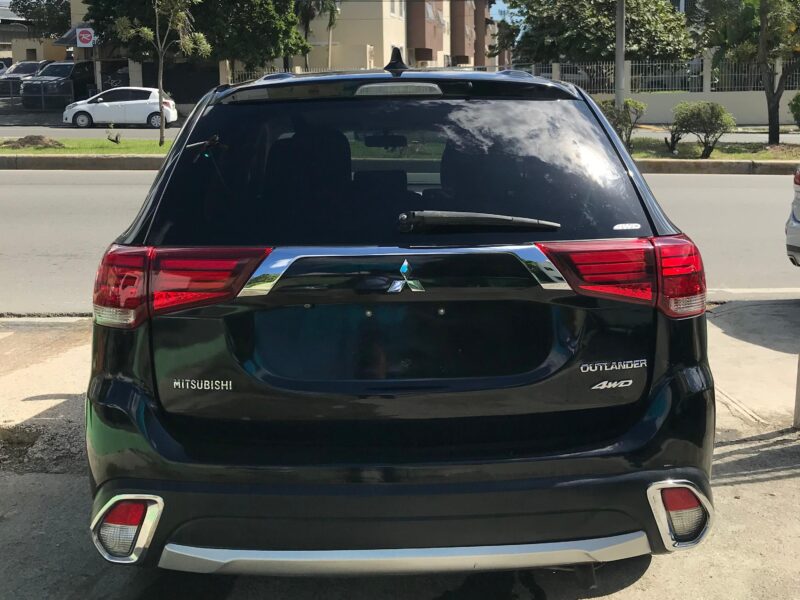 Mitsubishi Outlander 2018