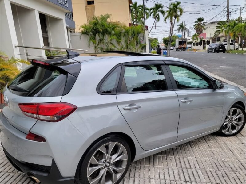 Hyundai Elantra GT 2020
