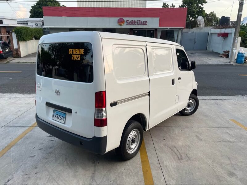 Toyota Lite-Ace 2023
