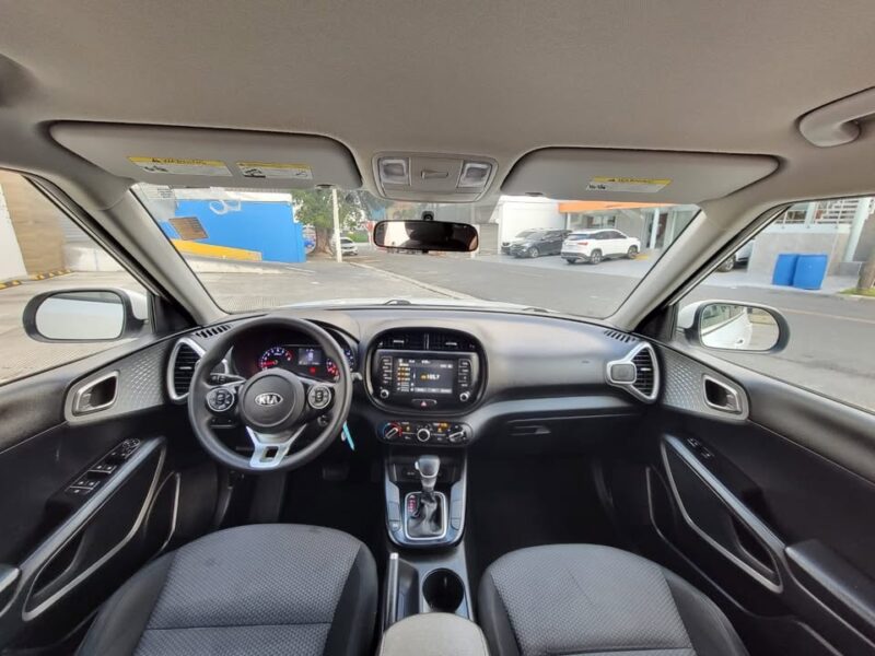 Kia Soul LX 2021